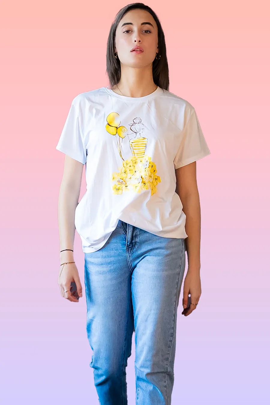 T-SHIRT MEDIA CON MODELLA VESTITO FIORI - immagine 3